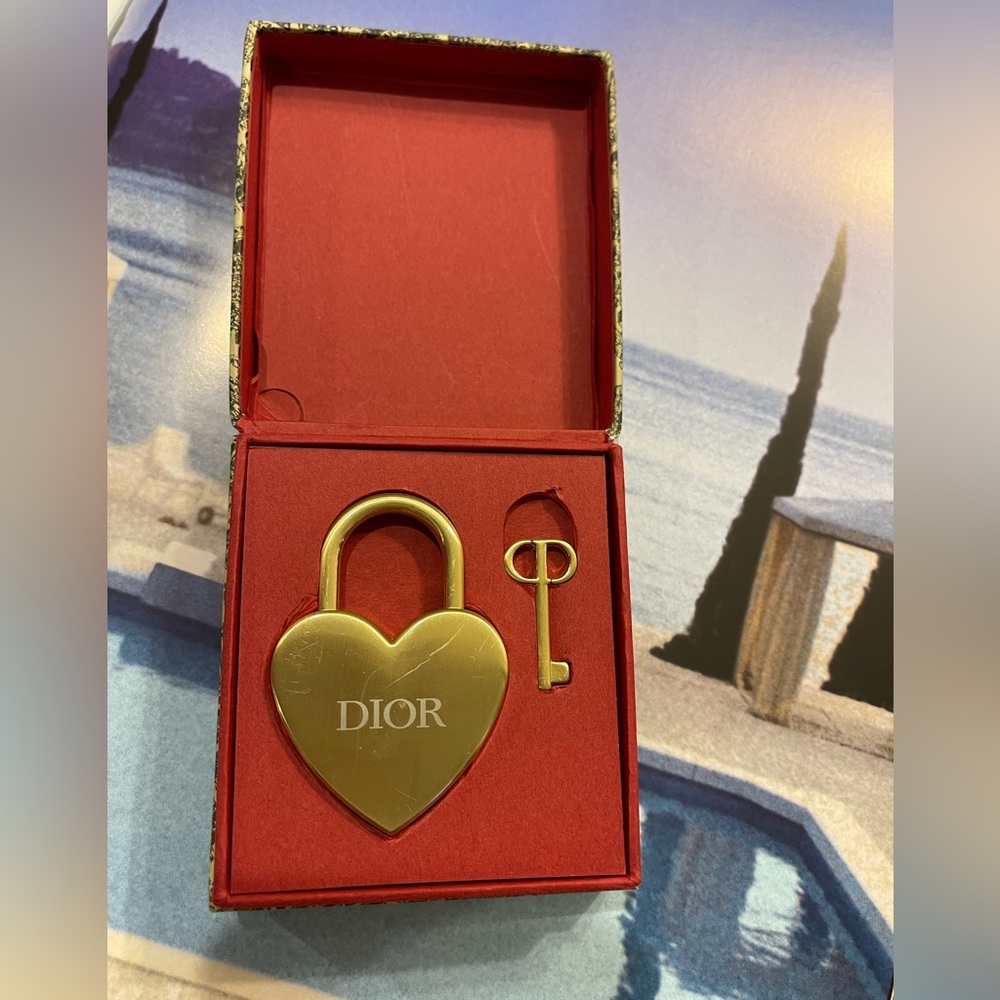 DIOR Gold-tone metal CHRISTIAN DIOR Heart Locket and Key. Map Print Box ❤️